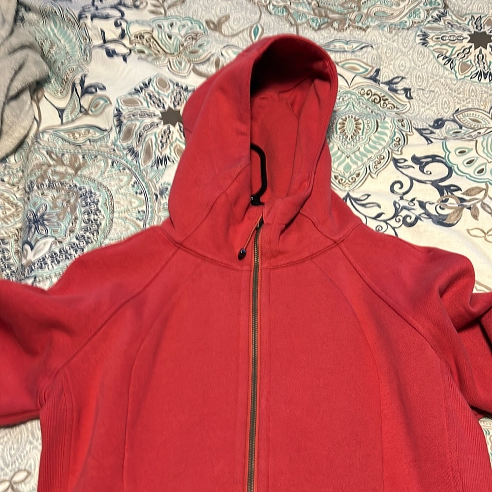 Lululemon scuba fit zip hoodie- new with tags!! Size 8
